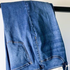 A New Approach (a.n.a.) High-Rise Women’s Jeggings